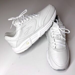 Brooks Women's Addiction Walker Walking Shoes Lace Up Leather Sneakers Size- 8